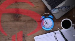 Bancários do Bradesco aprovam acordo do novo sistema de ponto eletrônico Bancários do Bradesco aprovam acordo do novo sistema de ponto eletrônico