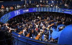 Conquista histórica dos trabalhadores: Senado aprova fim da escala 6x1